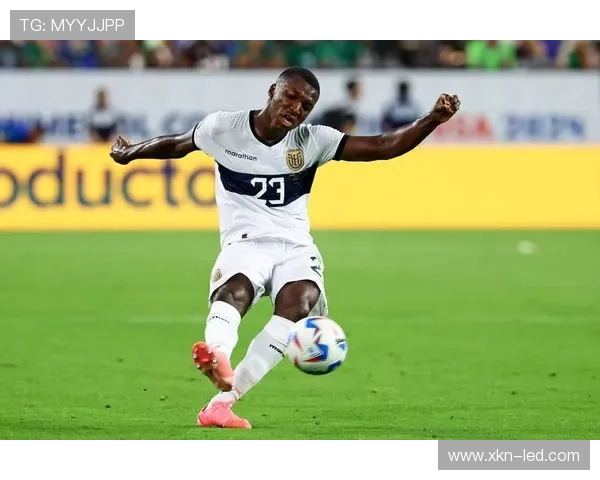 追逐梦想的脚步会成功的足球明星背后的奋斗故事